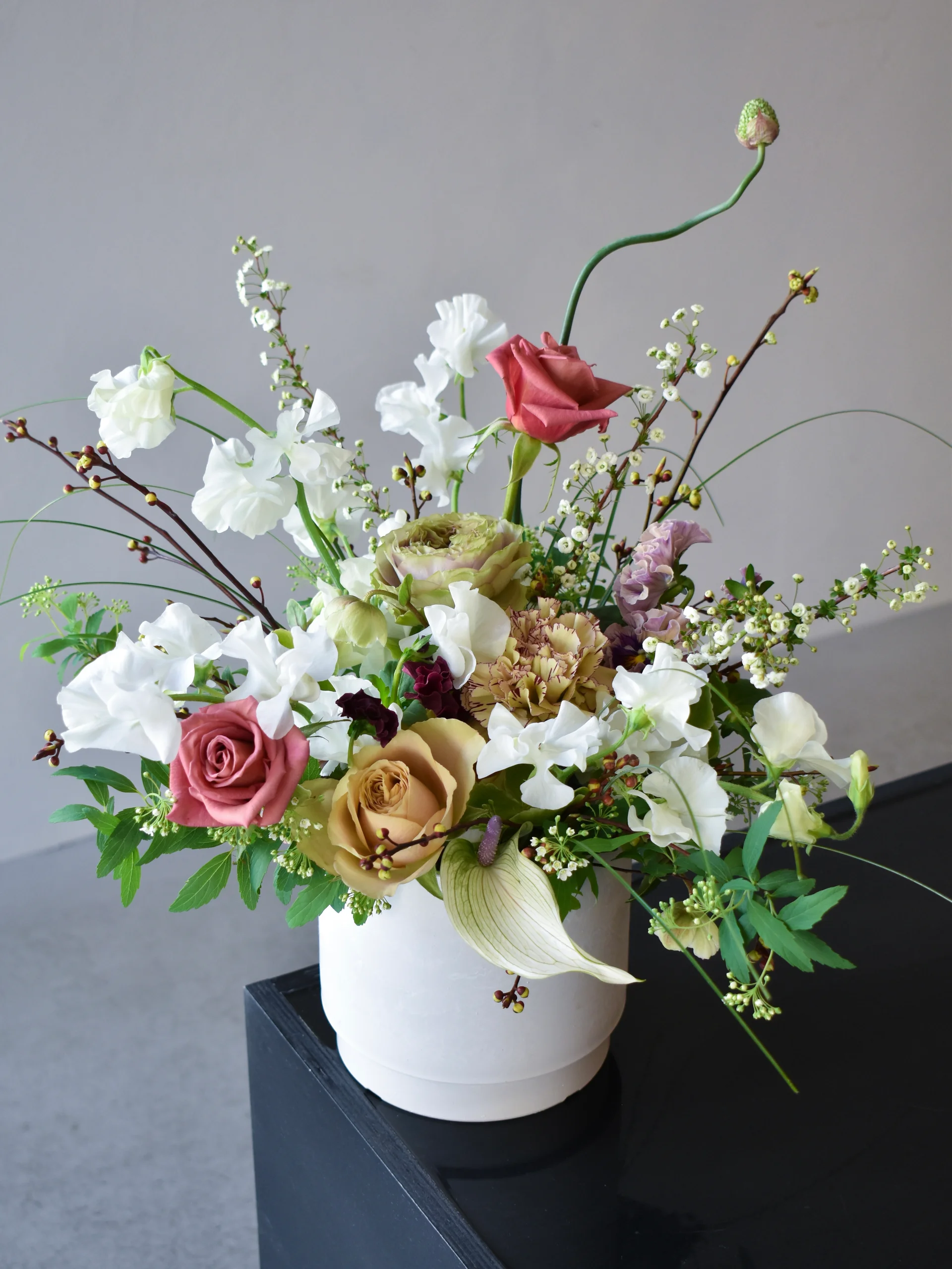 Arrangement - L