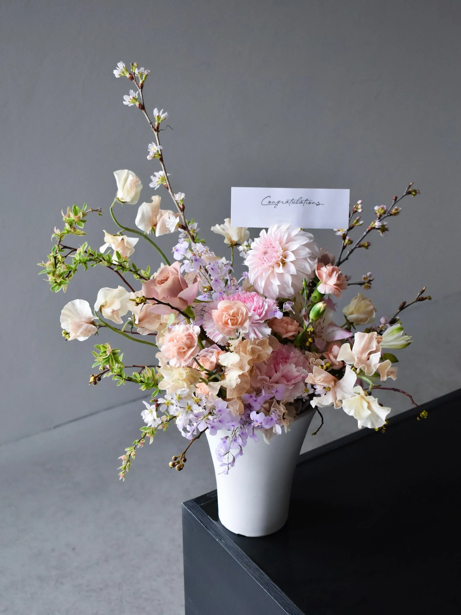Arrangement - M